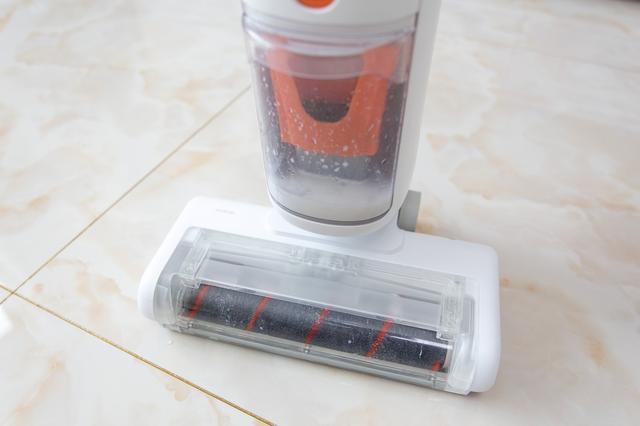 能吸水的吸尘器？不，是全能的洒哇地咔飞狗无线地面清洗机