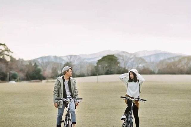 那个大二就休学结婚生子的97年姑娘，还是后悔了