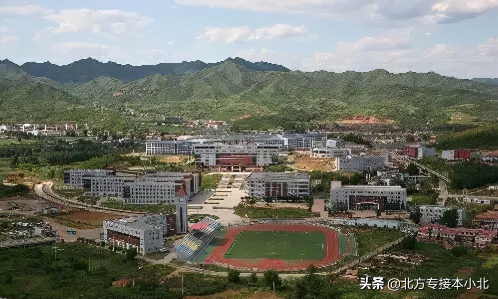 承德医学院：依山而建，四季有绿的“皇家医学院”