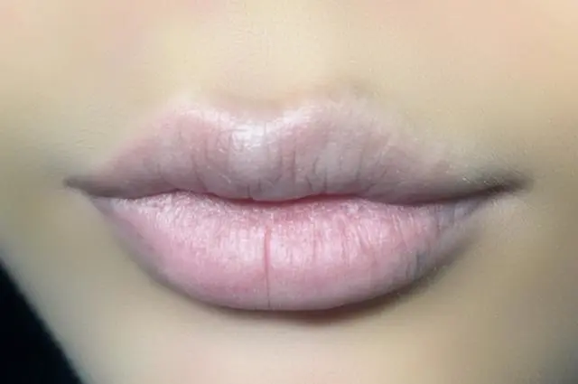 “美人唇”具有这4个特征，占2个就偷着乐吧！第4个最显高级