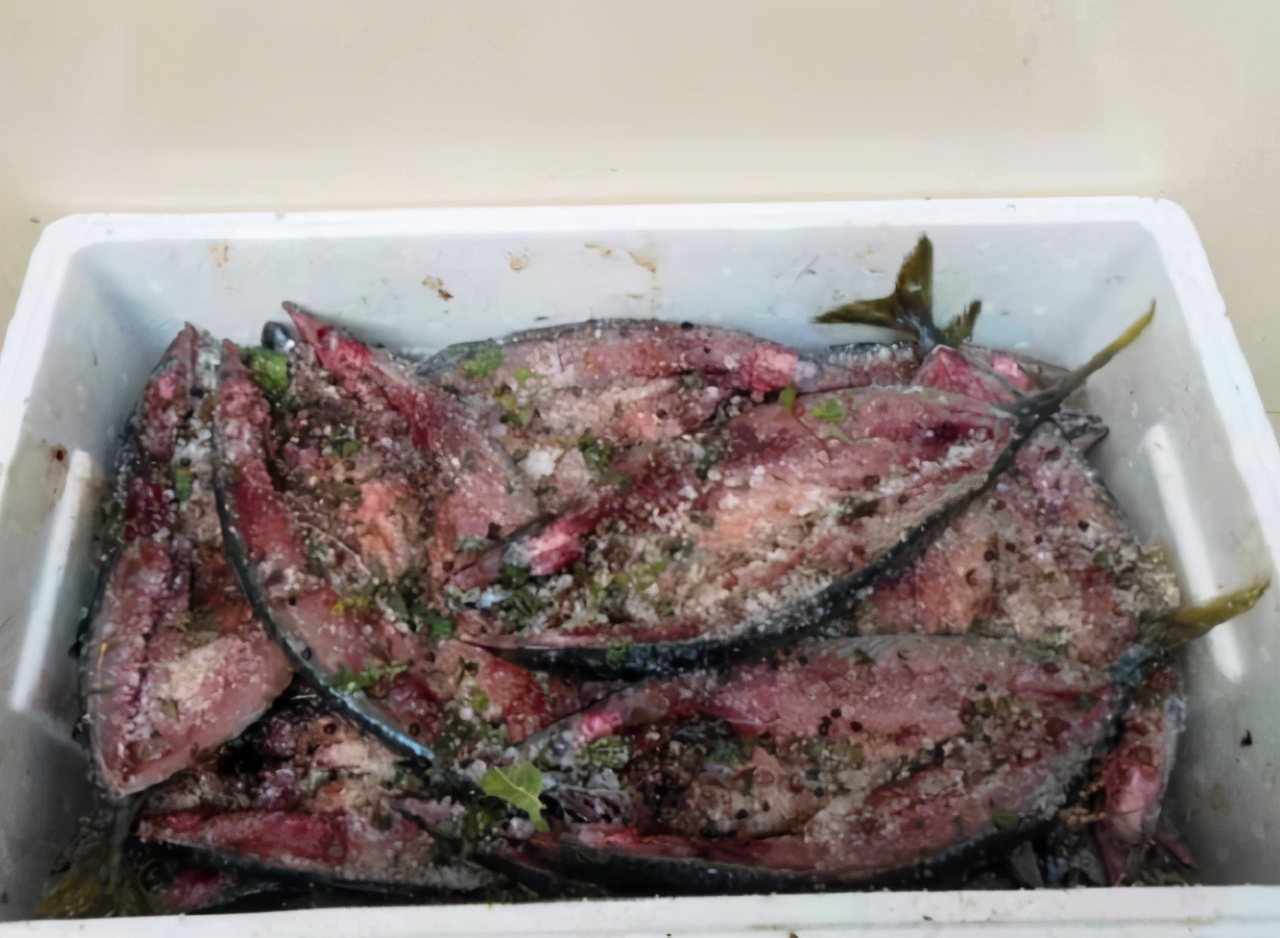 牢记这“5要点”，腌出的腊鱼经久耐放，肉质紧实香味十足