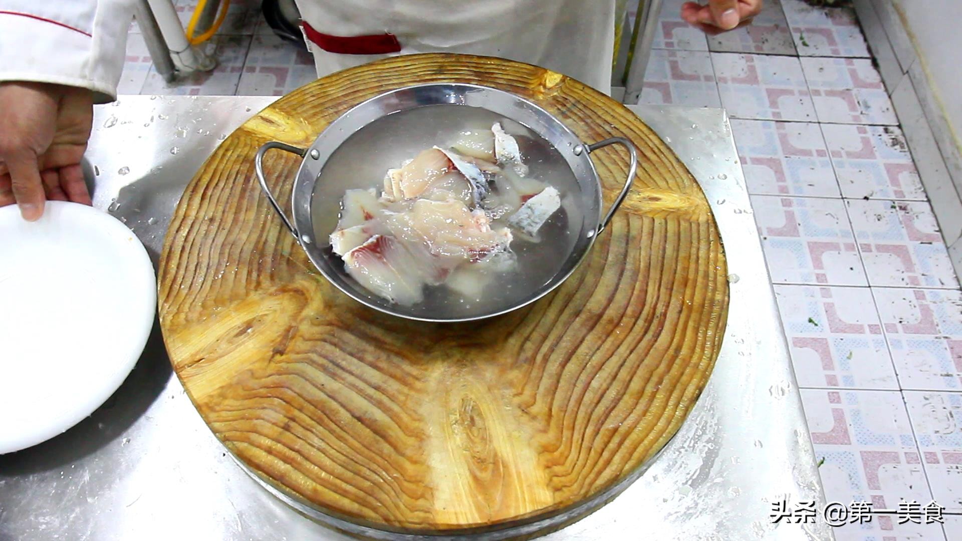 酸菜魚怎么做好吃,酸菜魚怎么做好吃 酸菜魚的家常做法