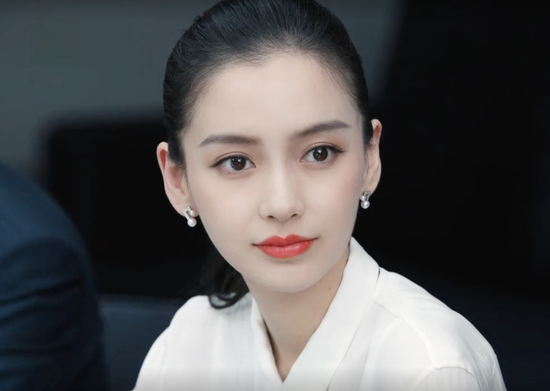 杨颖的图片头像(从凸嘴龅牙到真人芭比再到红毯杀手) - 赤虎壹号