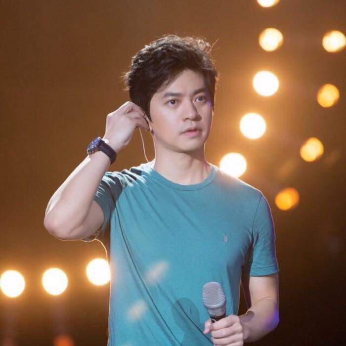 明星高考成绩出炉，周冬雨只有285分，赵露思成绩差到险复读