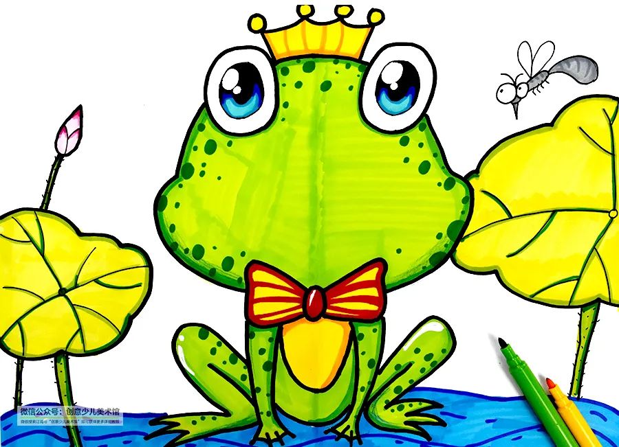 观察青蛙身上的色彩变化用水彩笔进行涂色将卡纸对折用剪刀沿着中间剪
