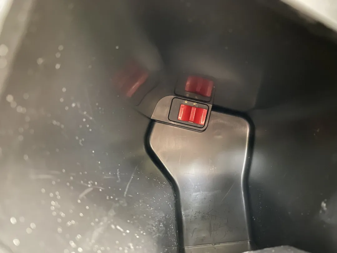 看起来很ADV的踏板—27890元起大阳ADV350静态测评