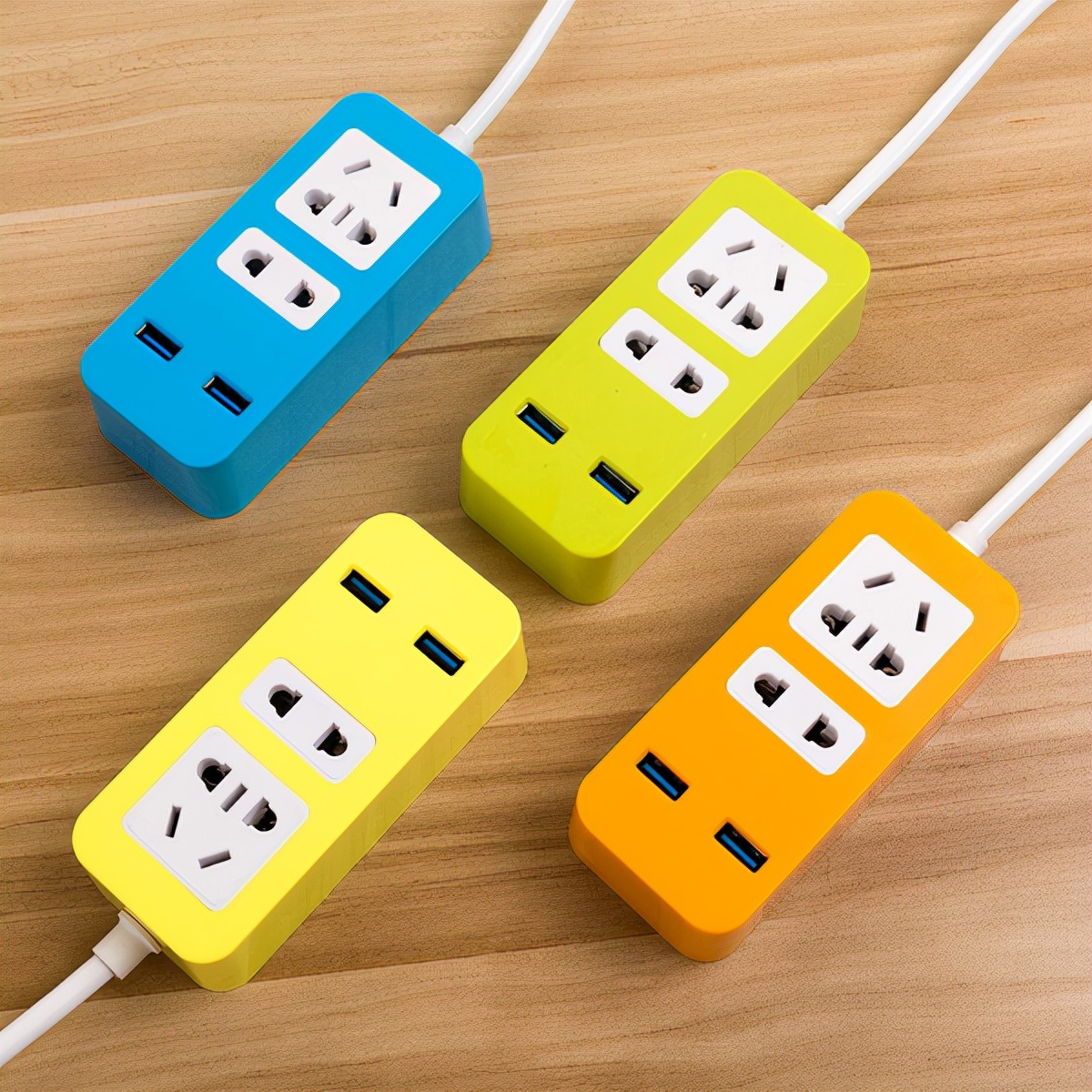 实用的“万能插座”，为何被国家禁止使用？看看它的危害就明白了