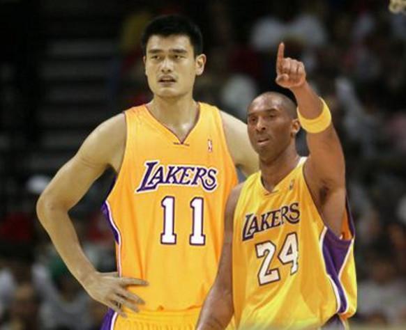 姚明为什么迟进nba(拒绝科比！拒绝争冠的机会！姚明当年为何要拒绝加入湖人？)