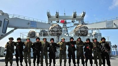 �����ݺ�������ȫ����ֶ����ж�������˹�ӱ����Ʊ�Լ���й���ѹ