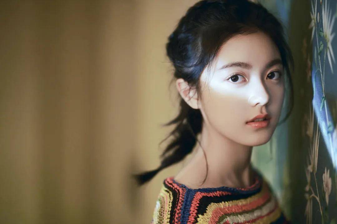 这届艺考生，除了张子枫，考了524分的赵今麦其实也是个学霸