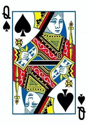 黑桃q是希腊的智慧和战争女神帕拉斯·阿西纳,是四张皇后牌中唯一手持