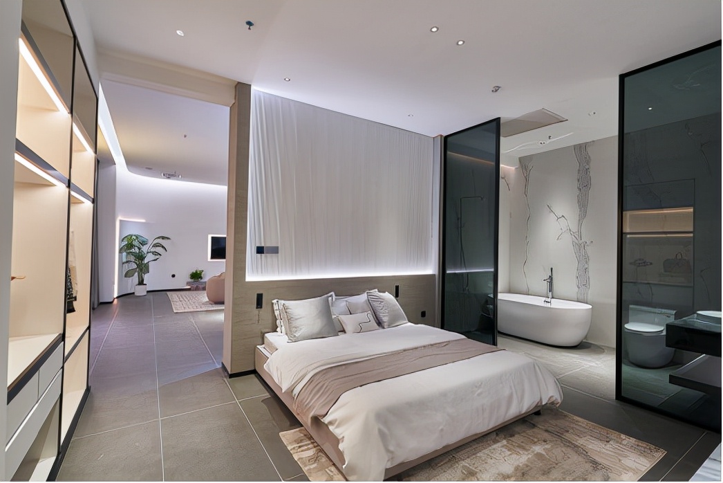 68智能客厅与智能卧室等智能家居情景区,通过网关联动配套智能无主