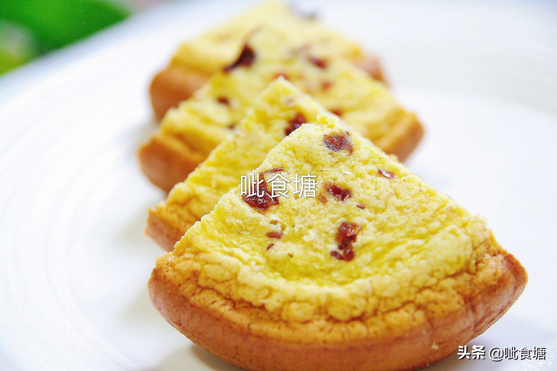 电饭煲做蛋糕，不回缩不开裂，做法简单又松软，实用技巧全在这里