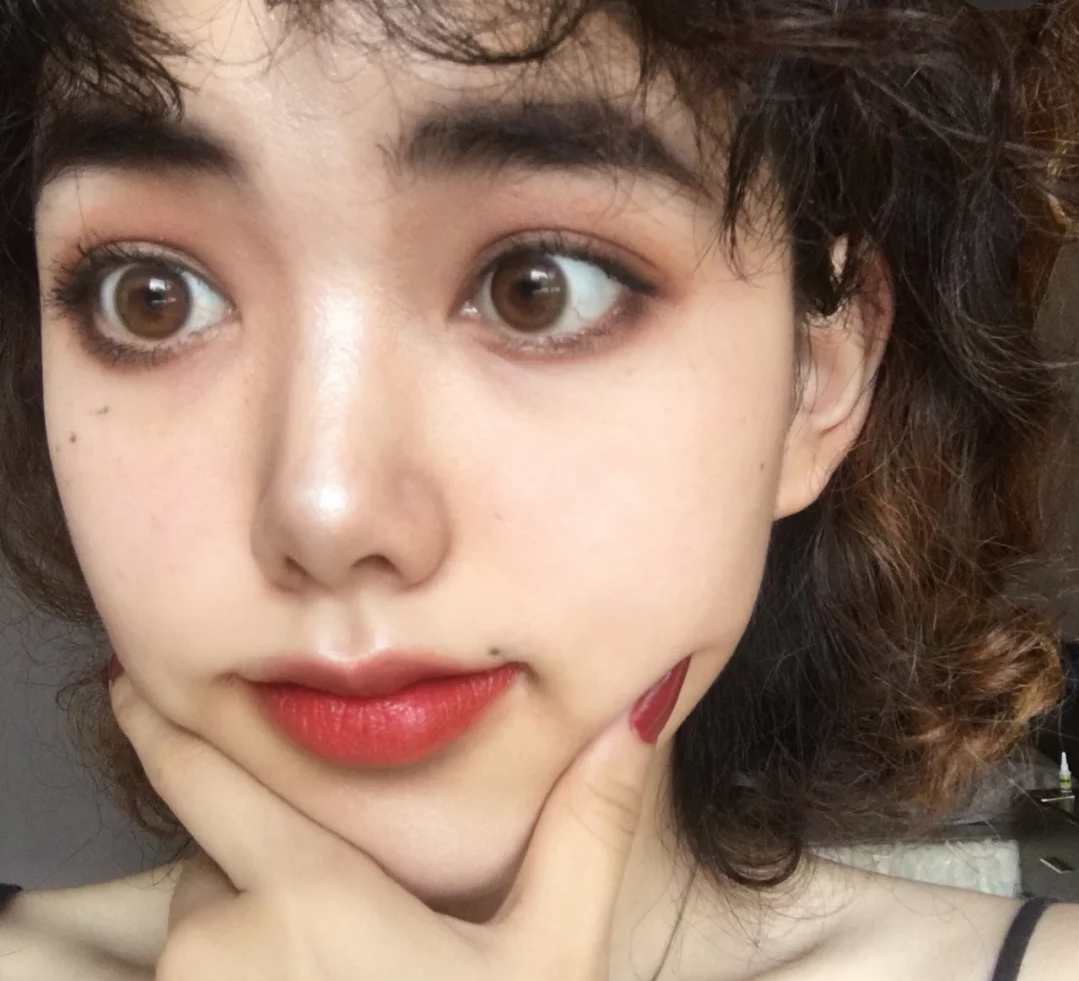 女人哪些地方长痣才更好看-女生哪些地方长痣好看 - 情书号