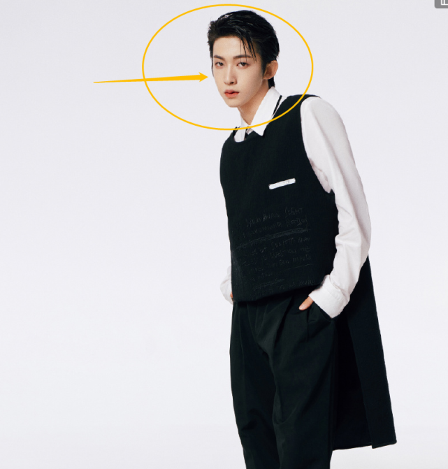 INTO1费加罗首刊发售，终于get到林墨颜值，刘宇像低配版蔡徐坤