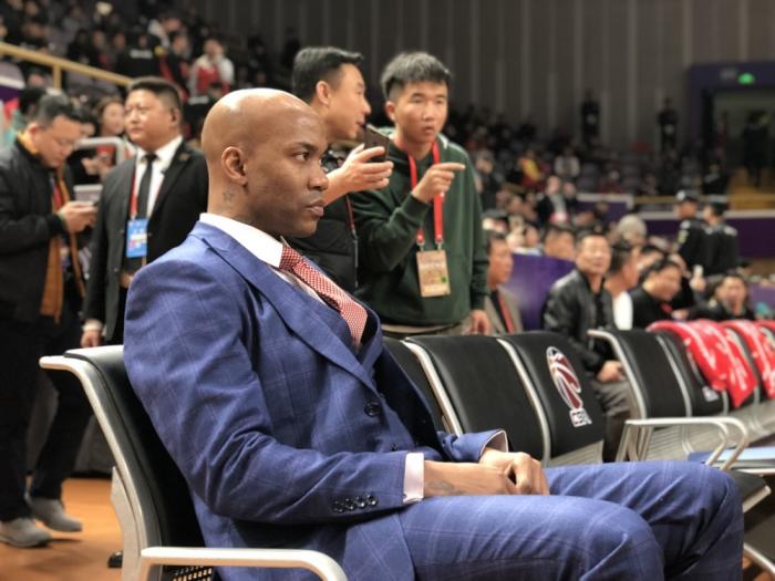 cba为什么还有老外(揭开真相，打不上NBA就来CBA，为什么很多外援喜欢来中国打球？)