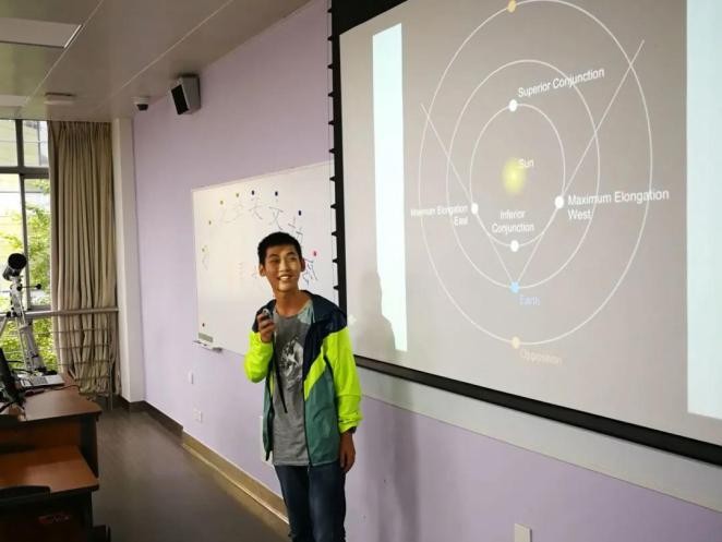 保送清北！四川“最牛”学霸寝室：收到22所名校offer，获13万奖学金！