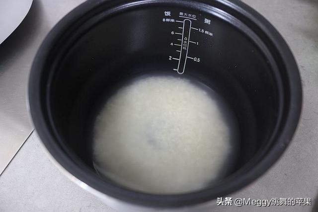 再也不吃外面的鳗鱼饭了，自己做的好吃又省钱，香嫩肥美真过瘾
