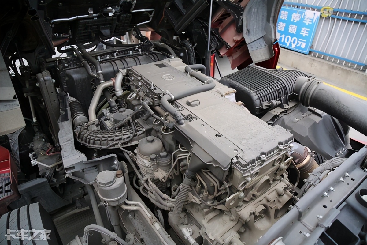 最后再说一下动力链,也是新actros变化比较大的地方,发动机依然是om