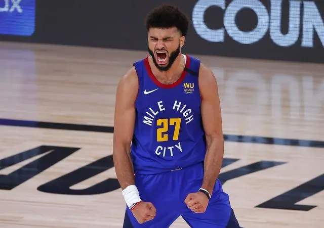 nba哪些球员打满过48分钟(苦拼42分钟！米切尔默里都累瘫，18年詹皇打满48分钟啥水平)