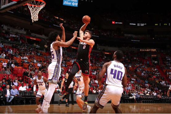 为什么nba没有伦纳德(白话NBA：伦纳德被无限期停赛，背后还藏着一个原因)