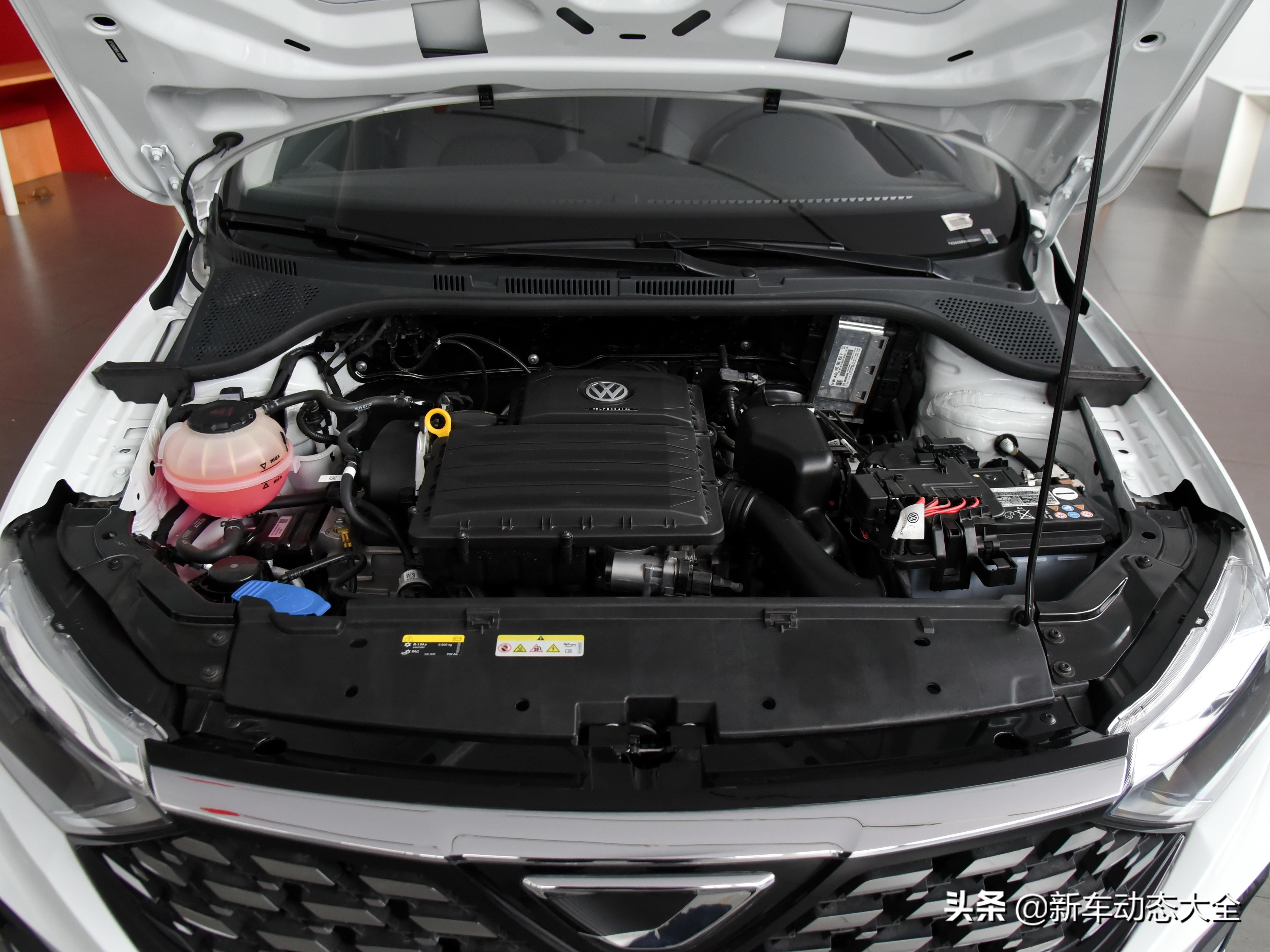 质优价廉合资车，5.6L超低油耗，空间不俗代步家轿，实拍捷达VA3