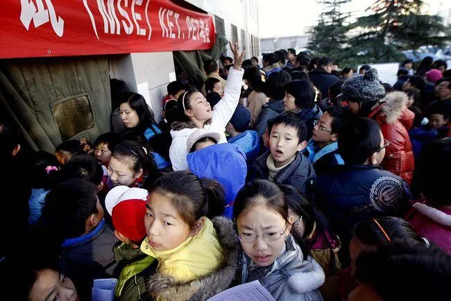 “养娃6年，负债百万！”中国最凶猛的烧钱大战，竟比造车更狠