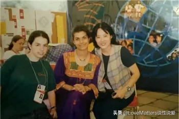 25年前“没有同性恋”，现在，ta们在争取抚养权