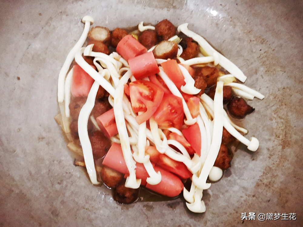 方便面这样煮，一出锅满屋香，汤鲜味美，滋味十足
