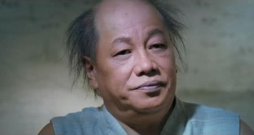 当我看完《功夫》之后,可以用三个词来形容我的感受:搞笑,震撼,感动.