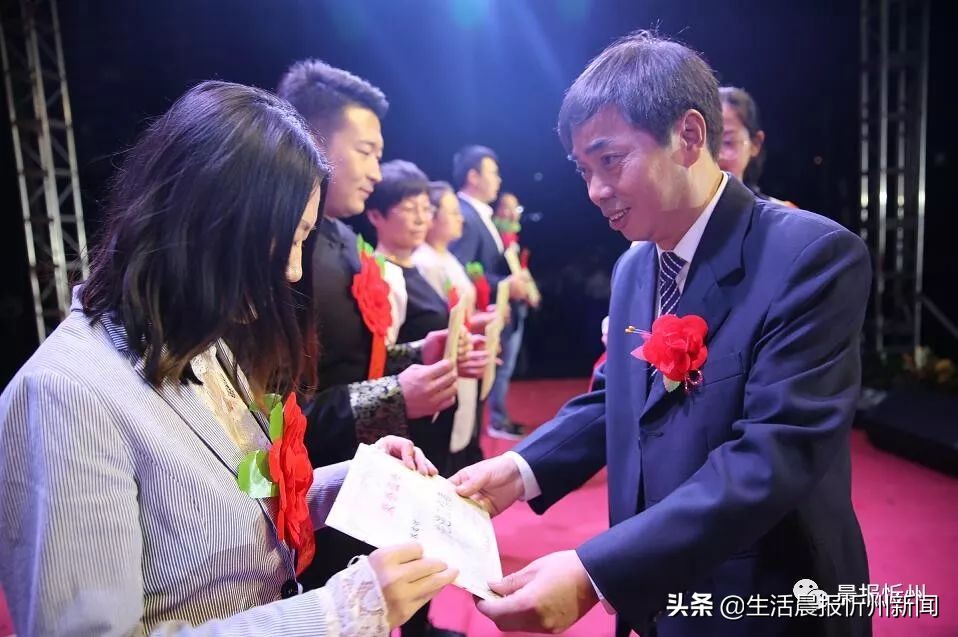 燃爆！忻州一中百日誓师大会刷屏网络，莘莘学子激情饱满向前冲...