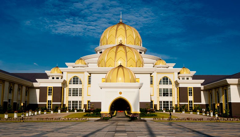 看一看马来西亚留学的申请条件