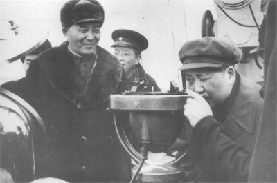 领袖毛泽东，人民怀念您