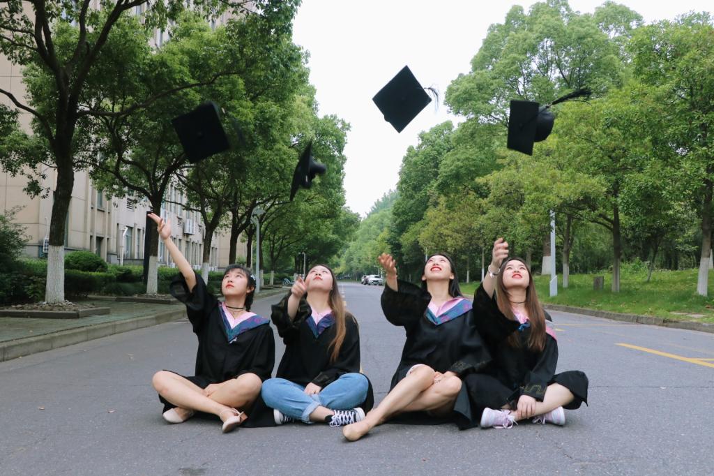 北有中传、南有浙传，浙传是一所什么样的大学，有哪些艺术专业？