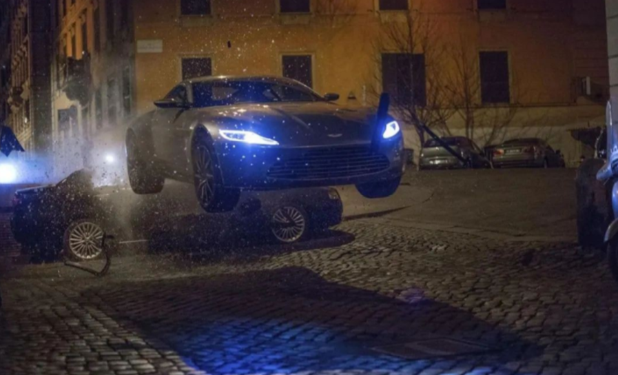 最后007部电影即将被释放，谈谈他们打开的代理商