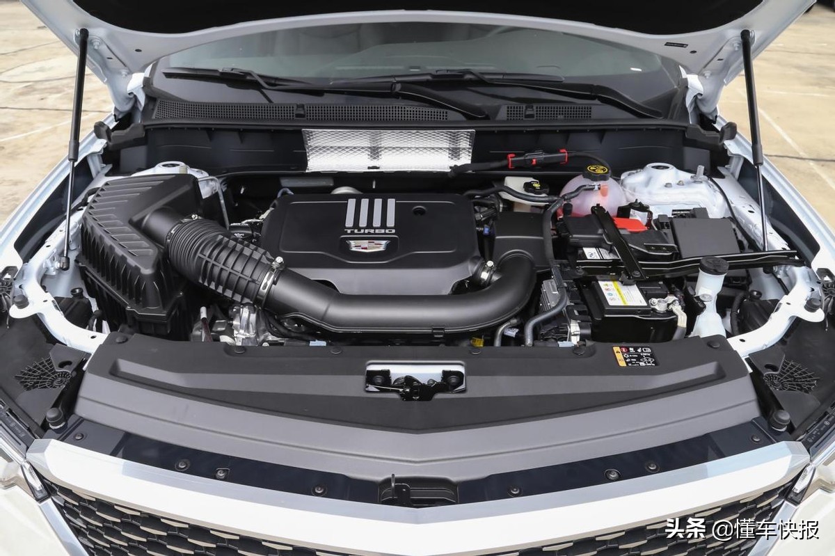 35万元级6座中大型SUV，福特探险者、凯迪拉克XT6如何选？
