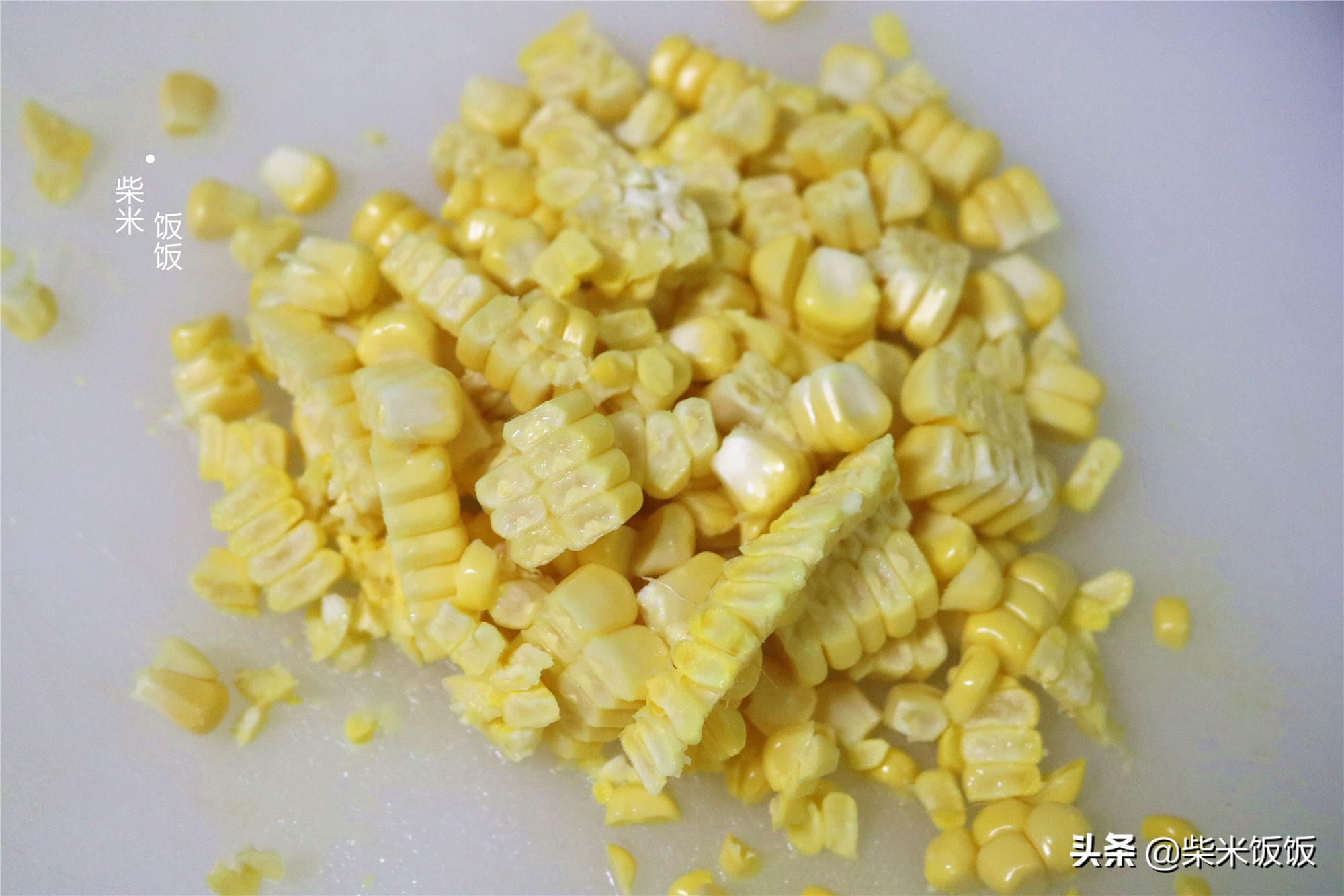 韭菜饺子，别总搭配鸡蛋了，教你这样调馅，个个爆汁更好吃