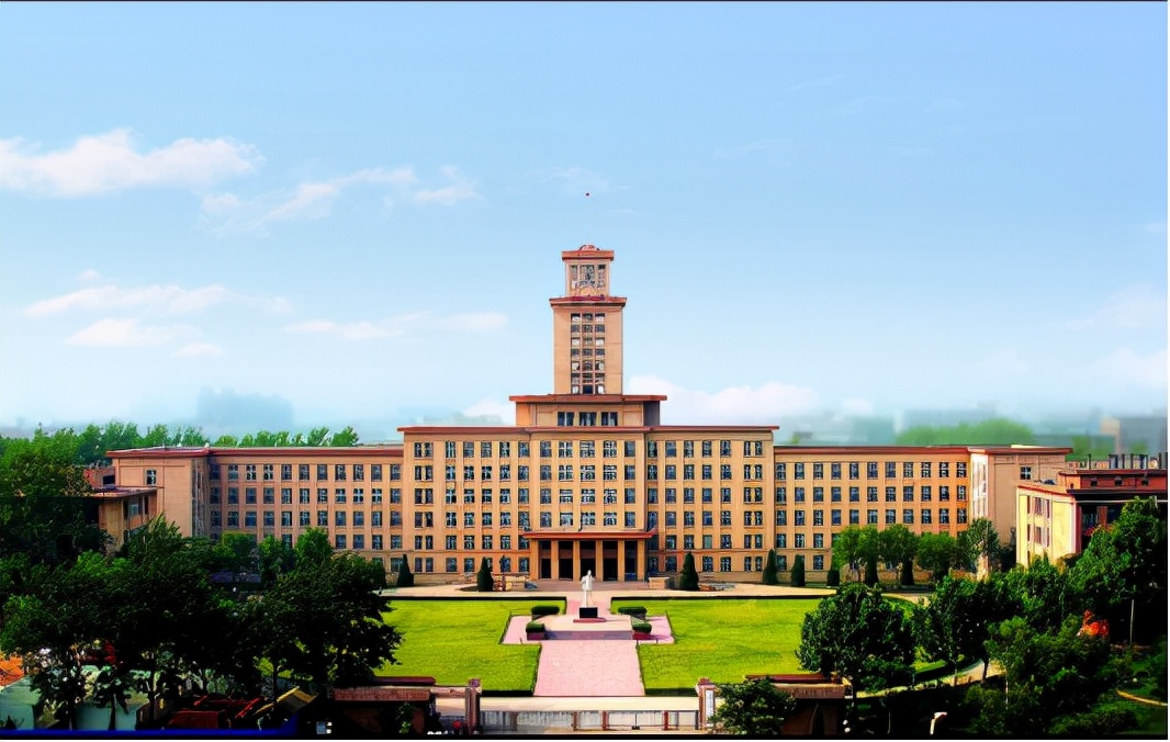 南大一博士生被学校开除学籍，父母不满大闹学校，最终被事实打脸