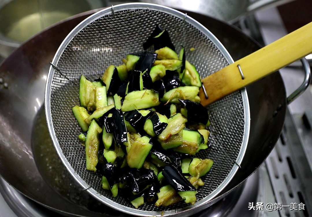 茄子的功效与作用，茄子做法大全家常菜图片