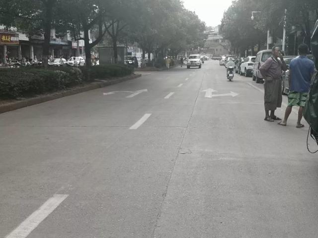 车辆不小心误驶入单行道，可以掉头吗，会不会罚款