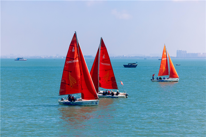 广西北海隐藏着一个仙境般的海湾，风景清幽，随手一拍都是明信片