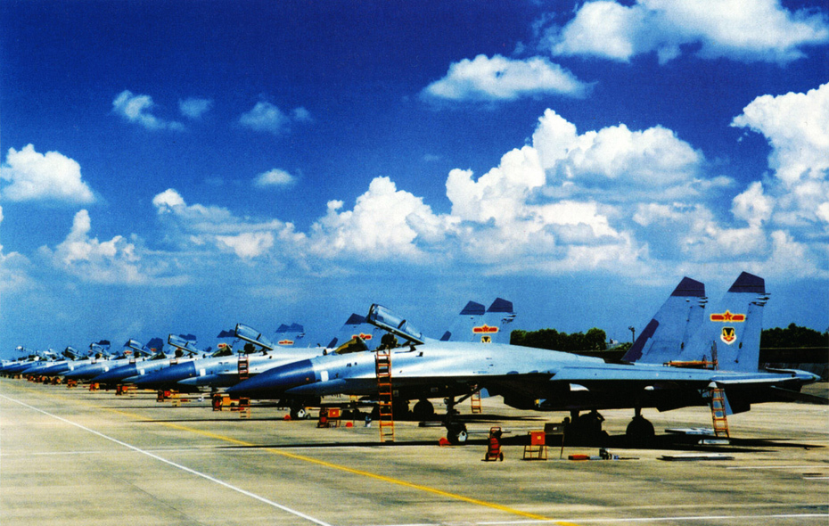 800�ܶ�500�ܣ�����������������ϣ��ж���������ս������Ա�