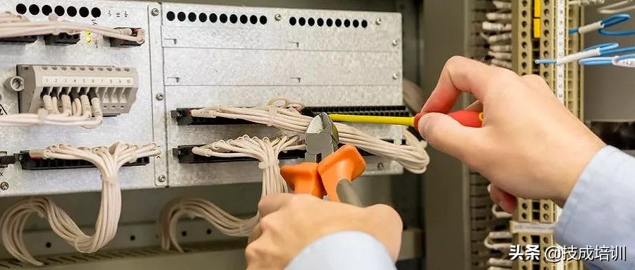 维修电工、低压电工、高压电工等分类考试题（附答案），全