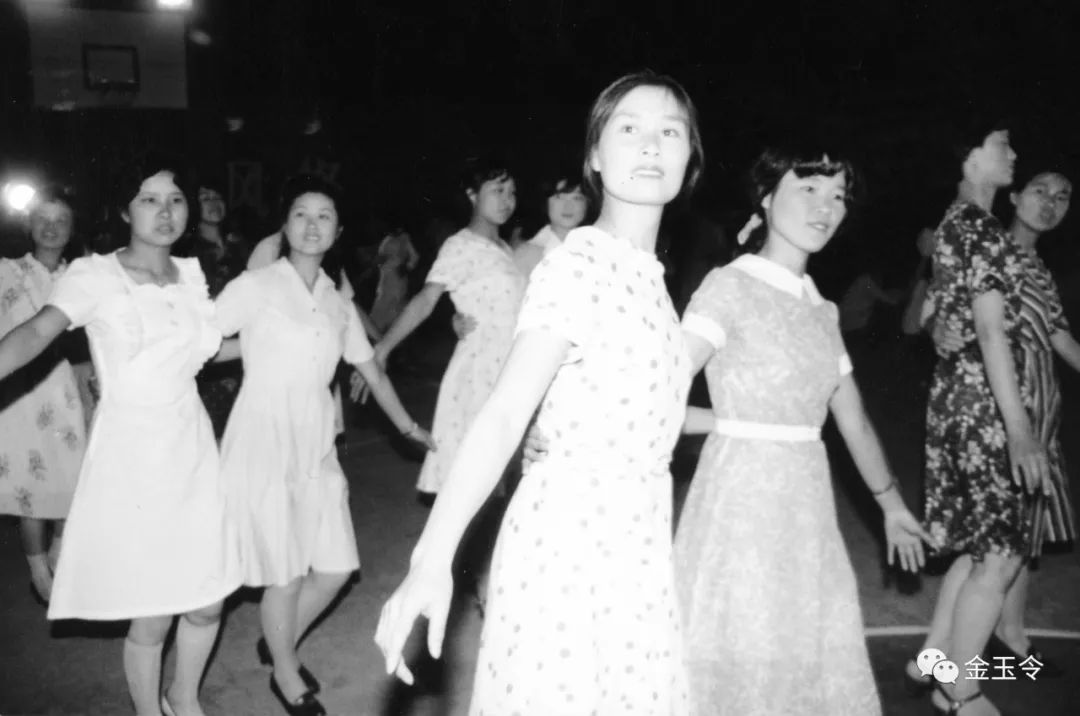 走过广场舞的前世今生