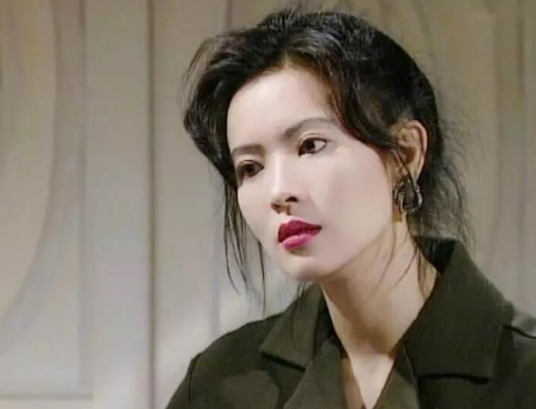 “四大癫王”蓝洁瑛：20岁出道，21岁演梁朝伟老婆，55岁逝于厕所