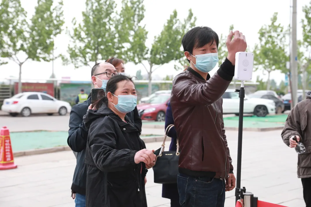 邯郸市开阳中学举办校园开放日，家校共育，感受成长，收获感动