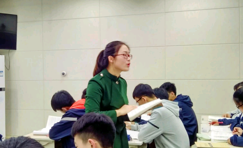 “拼命教书”后，你会发现，当一名“佛系教师”也没什么不好