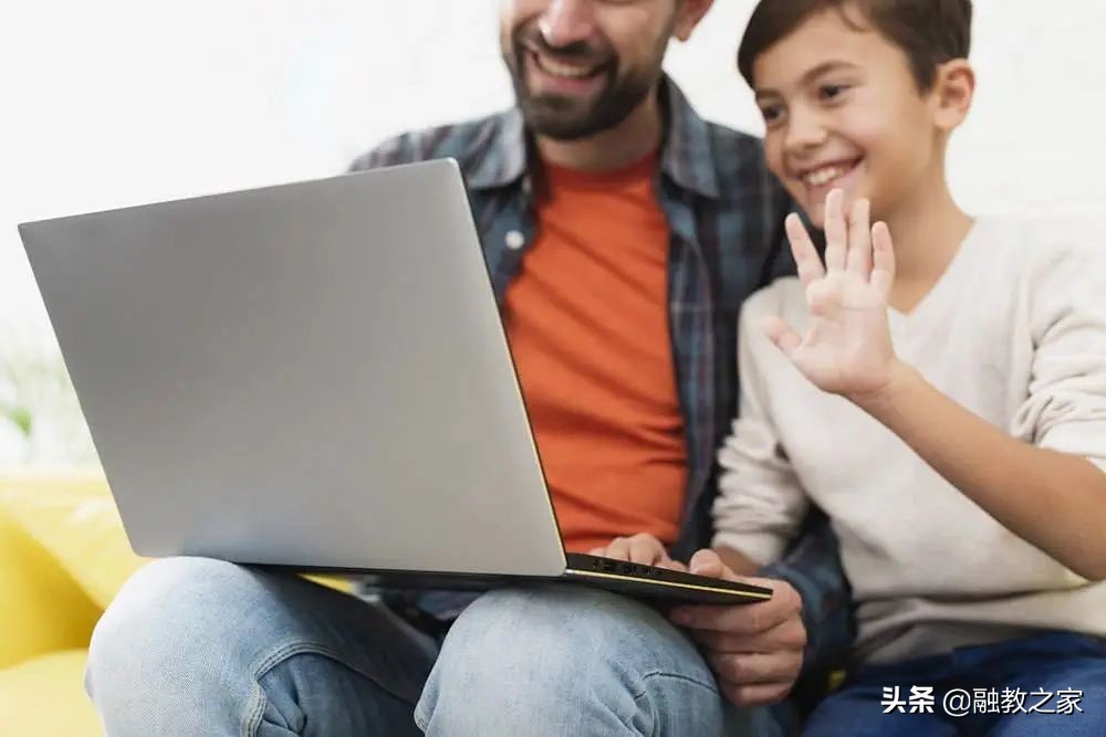 语言发展迟缓的孩子该如何进行康复训练？