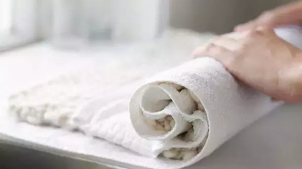 羽绒服不能机洗,也不能干洗,到底该怎样洗?你该学学了!