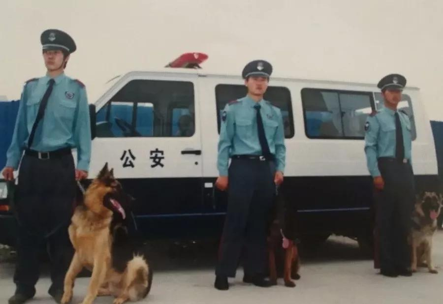 2004年，警方前往山西帮助被绑架12年的女性，确认身份后立即逮捕。